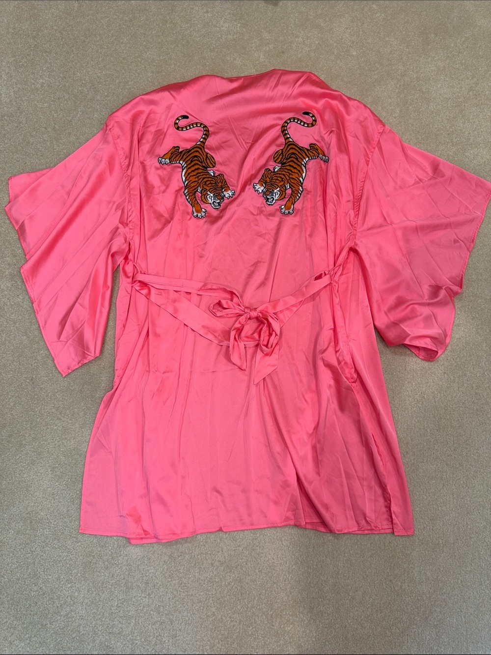 Silky Pink Tiger Embroidered Kimono Robe
